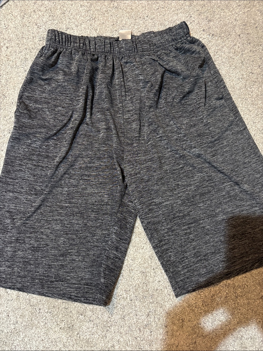 3/$15 - RBX Athletic Gray Shorts, sz YXL
